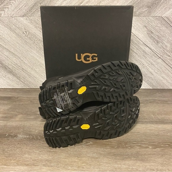 UGG | Men’s Felton Black WaterProof Leather Snow Boots NEW - Picture 13 of 15